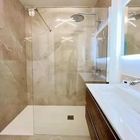 King De Luxe Moderne *
